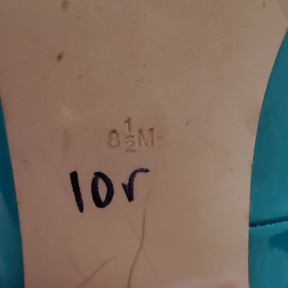 Audrey Brooke real high heels 8.5M - Picture 6 of 7